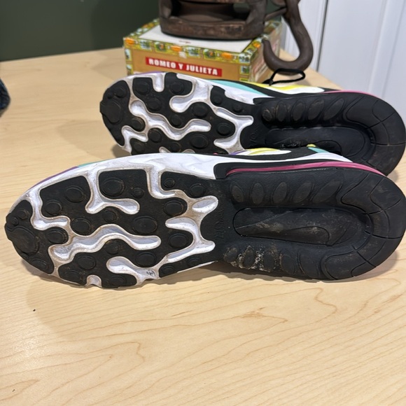 Nike React 270 ‘Geomtric Abstract’ - Picture 9 of 9